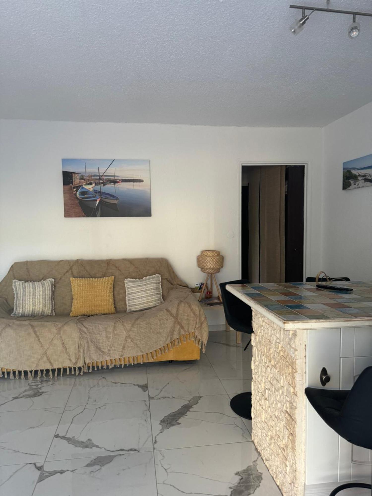 Grand Studio Cabine Proche Plage Et Port Gruissan Dış mekan fotoğraf